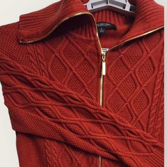 Marc New York Red Cropped Zip Sweater – Size Small - Picture 6 of 10